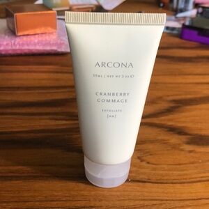 Arcona cranberry Gommage